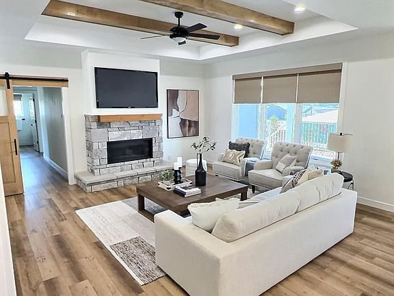 4th image of 1903 Tule Ln