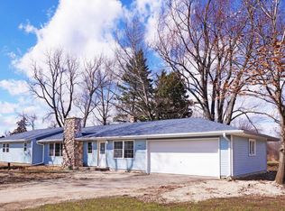W9492 Clinton St, Darien, WI 53114