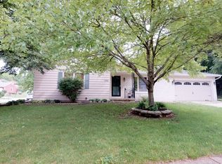 450 Kelly Ct, Decatur, IL 62521