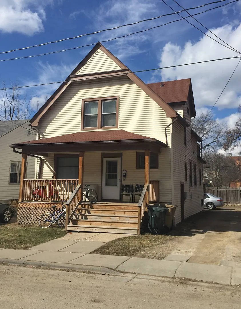 5 bedroom with parking near Regent/Mills $5000/month! — Photo 1