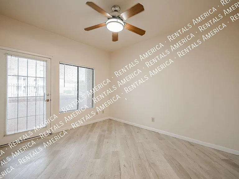 11666 N 28th Dr #196 — Photo 6