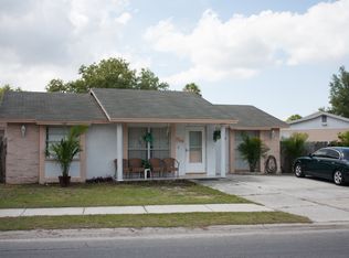 9208 Woodlake Blvd, Tampa, FL 33615