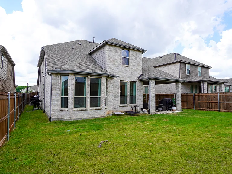 5727 Huffines Blvd — Photo 44