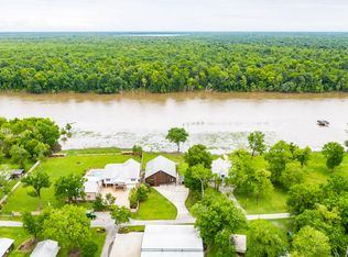 1049 River Ridge Rd, Breaux Bridge, LA 70517