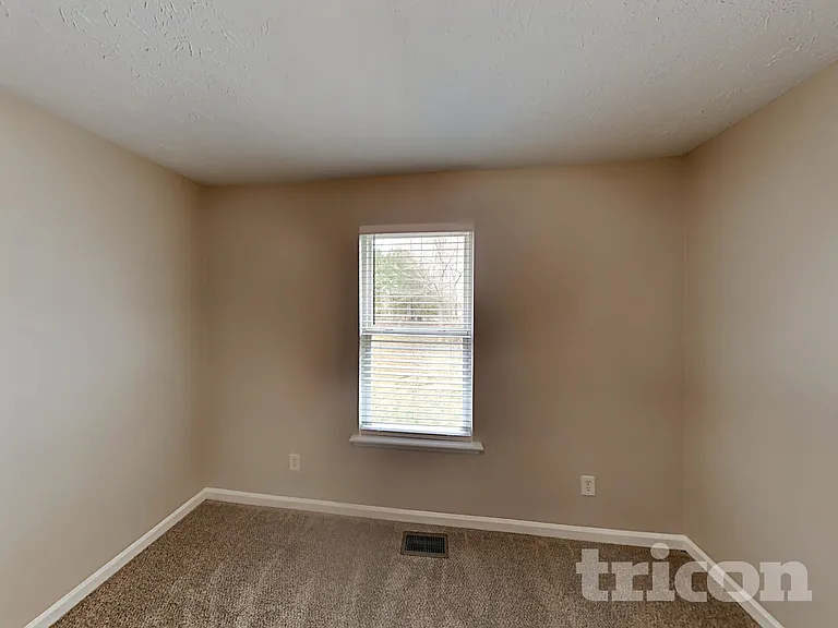 51 Colby Ct — Photo 8