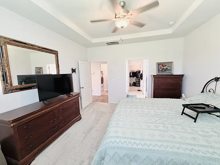 667 Honeydew Dr — Photo 24