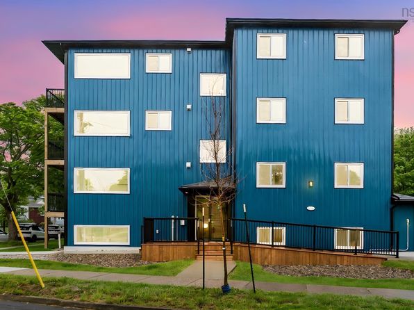 5698 Normandy Dr #3, Halifax, NS B3K 2V4