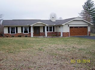 273 Oakley Dr, Crossville, TN 38555