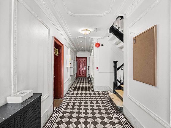 3rd image of 57 Corbin Ave APT B2
