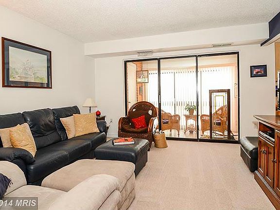 3rd image of 10216 Bushman Dr APT 222