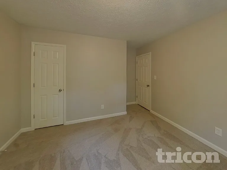 245 Bentley Way — Photo 10