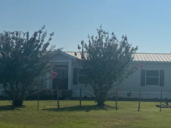 900 County Road 1302, Rusk, TX 75785