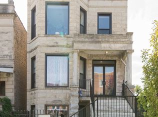 3257 W Hirsch St #MIDDLE, Chicago, IL 60651