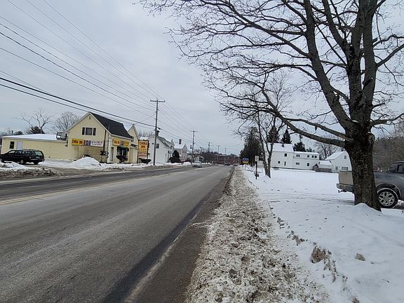 5th image of 221 Lisbon St