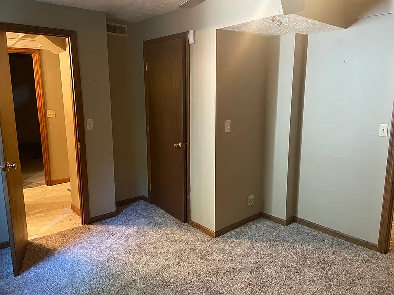 1944 Lake St #BASEMENT — Photo 5
