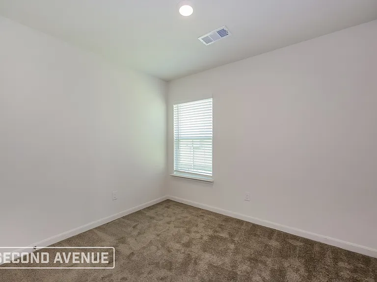 1321 Woodwinds Dr — Photo 10
