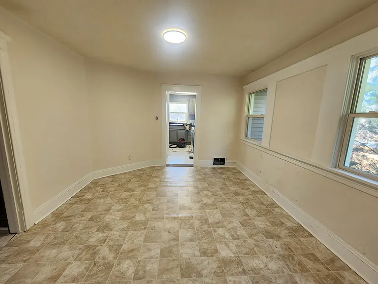 609 Griswold St #2 — Photo 6