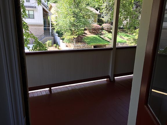 3rd image of 318 Tremont St APT 4