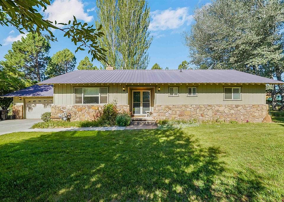 1st image of 577 N Mountain View Drive