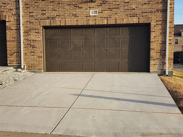 627 Redwood Way — Photo 13