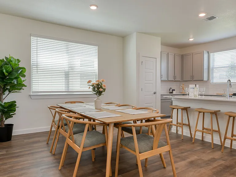 Altura Luxury Rental Homes — Photo 27