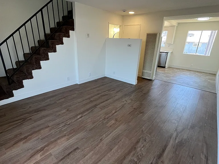 1320 W 225th St #3 — Photo 6