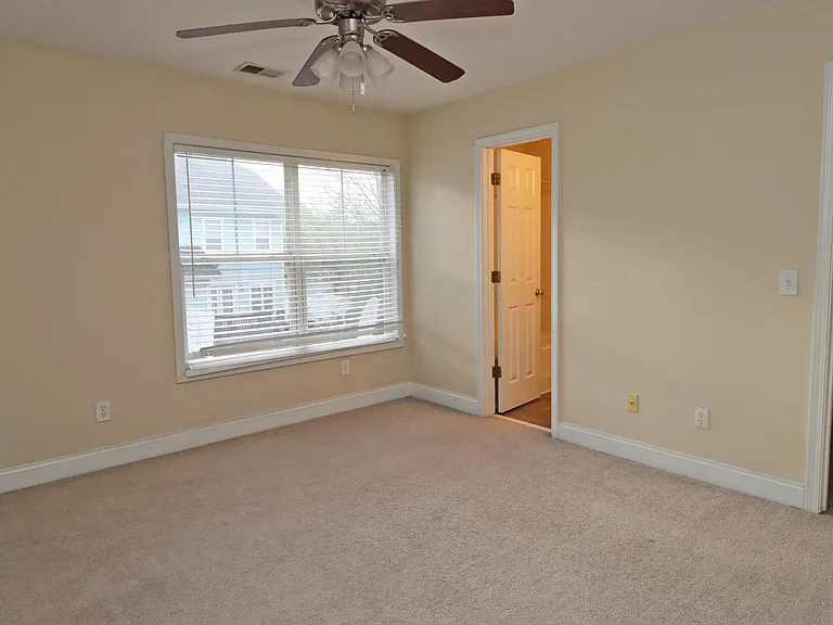 223 Forest Green Dr — Photo 22