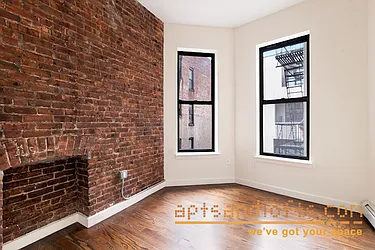 Rented by aptsandlofts.com