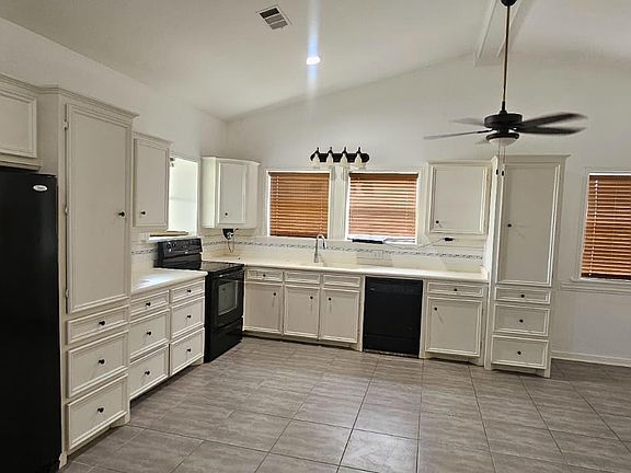 4th image of 28615 Clay Rd