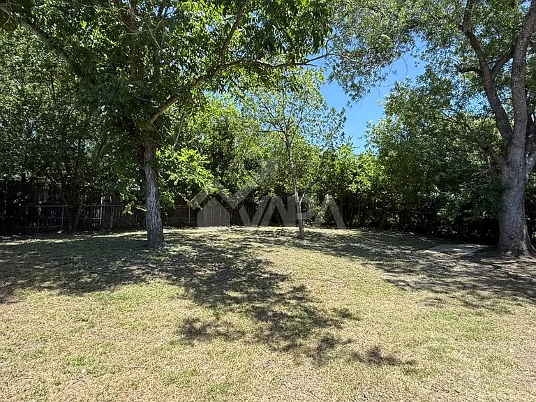 217 Avenue E St — Photo 22