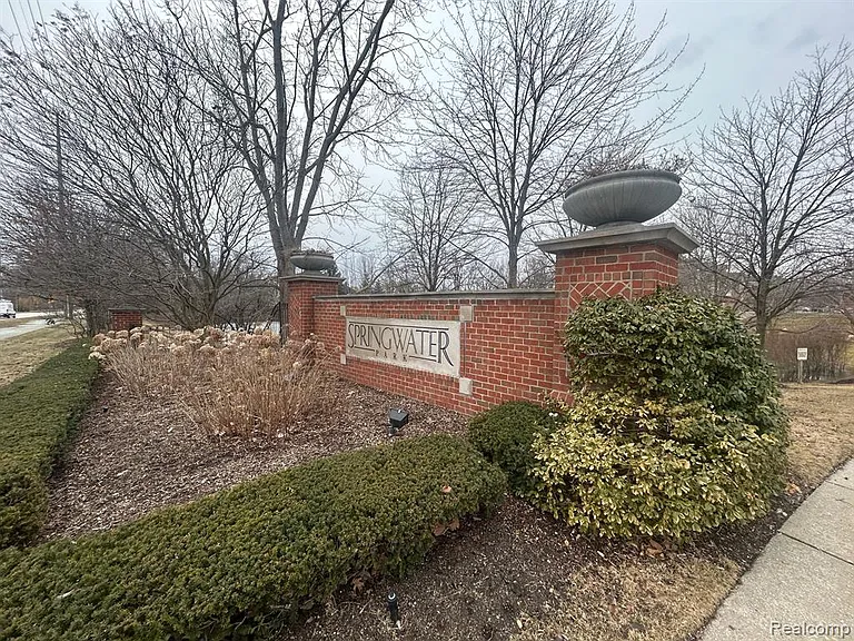 39460 Springwater Dr — Photo 37