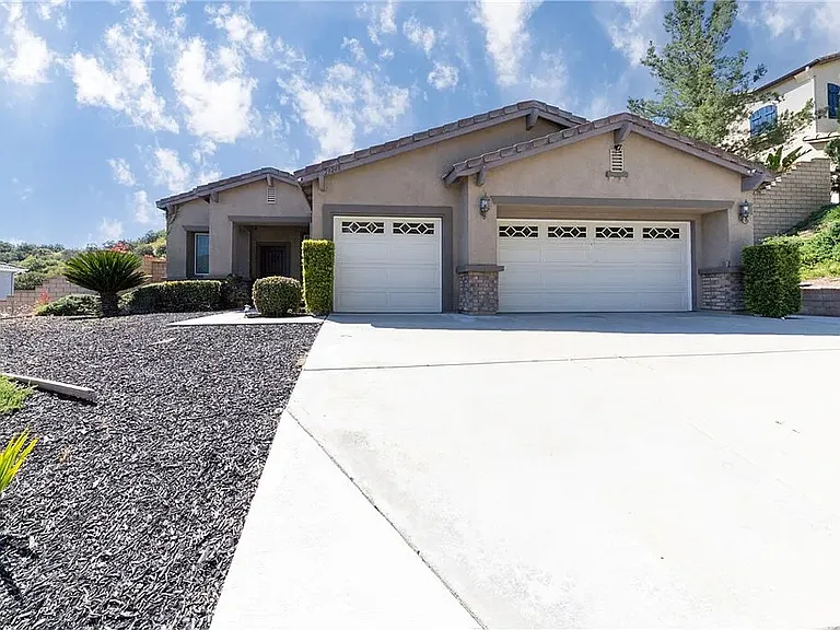 29248 Sandpiper Dr — Photo 2