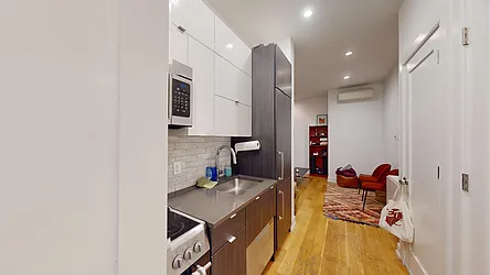 Rented by Bond New York