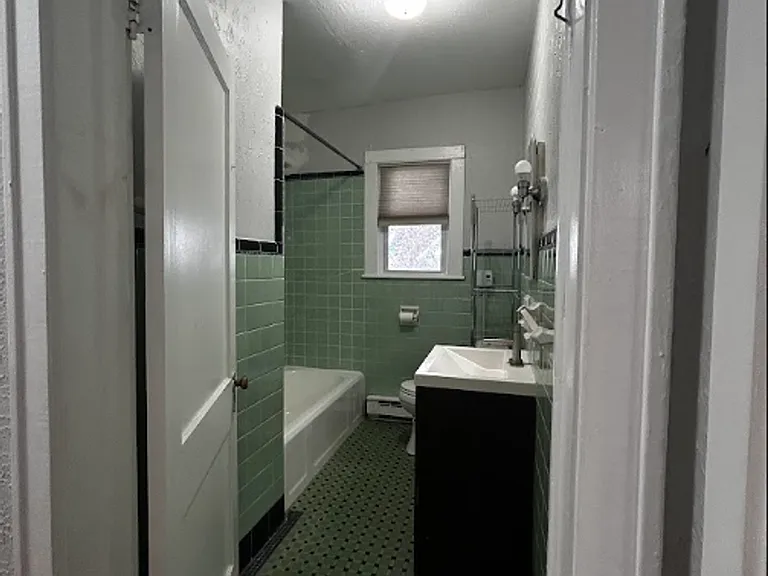 601 Clay Ave — Photo 34