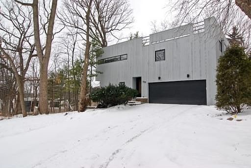1st image of 725 Washington Ct