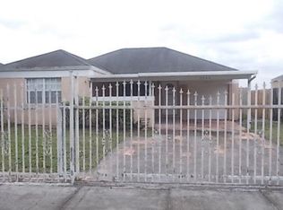 2940 NW 203rd Ter, Miami Gardens, FL 33056