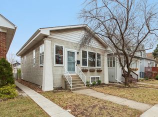 1010 S Ridgeland Ave, Oak Park, IL 60304