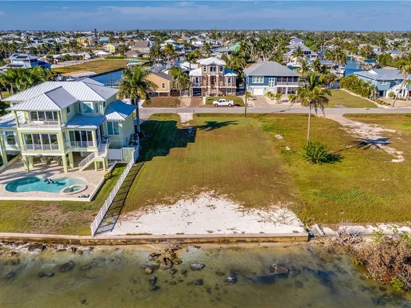 3429 1st Ave, Saint James City, FL 33956