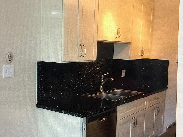 1011 Leigh Ave #3 — Photo 7