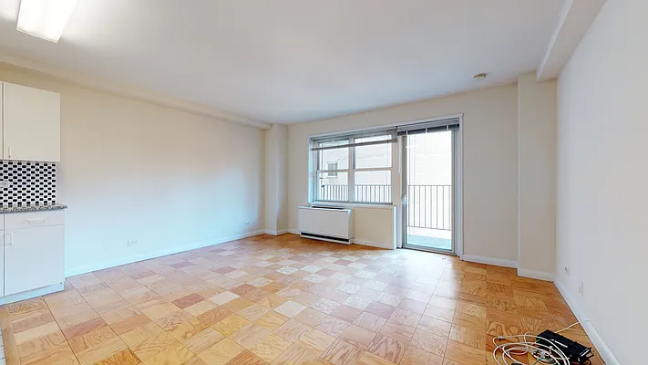 Rented by Bond New York | media 8