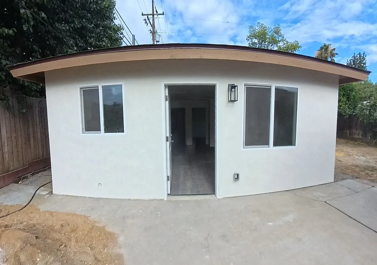 2 bed, 645 sqft, $2,100 — Photo 1