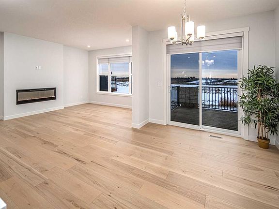 3rd image of 112 W Creekstone Lndg SW
