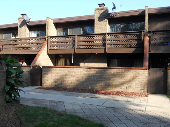 508 Kenneth Cir, Elgin, IL 60120