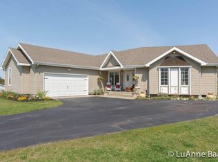 3055 Cottage Ct NE, Cedar Springs, MI 49319