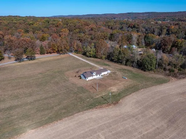 11448 Carron Rd, Bloomsdale, MO 63627