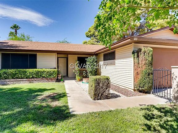 3rd image of 6213 Sir Lancelot Cir