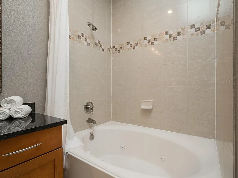 2299 Lone Star Dr #101 — Photo 16