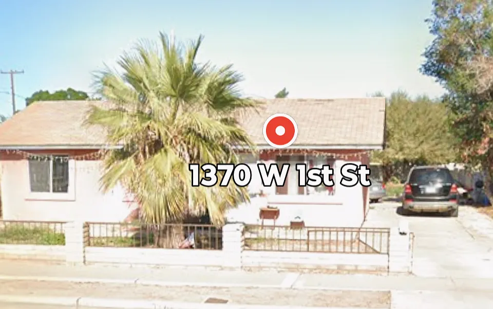 1370 W 1st St