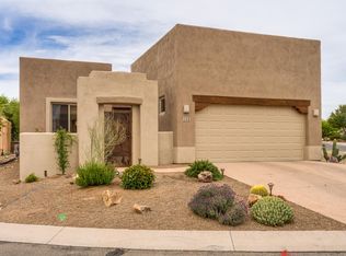 102 Sutter Pl, Tubac, AZ 85646
