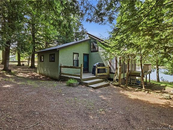 5th image of 11 Bailey Ln